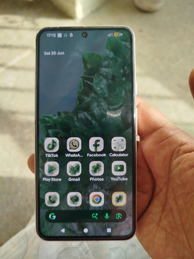Google Pixel 8 5