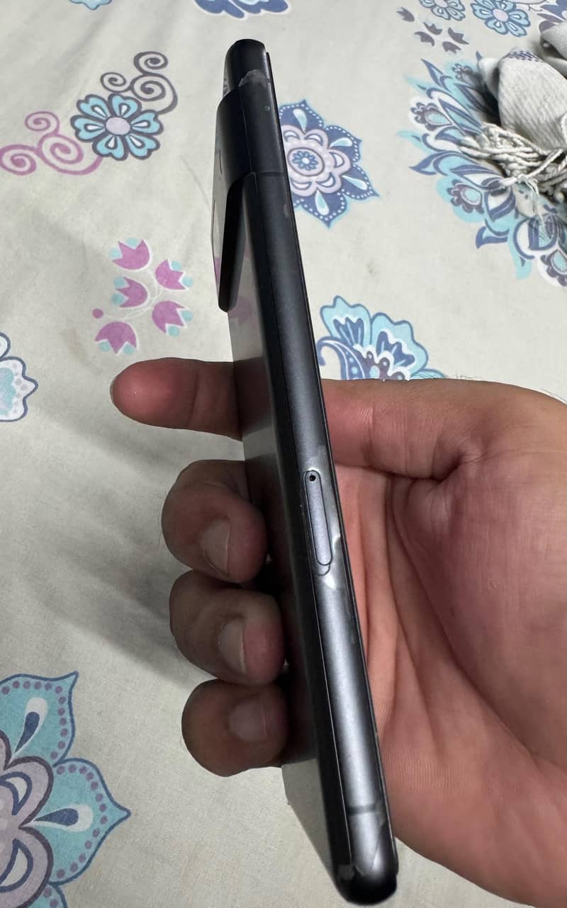 Google Pixel 7 4