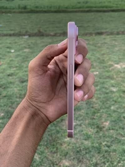 Apple iPhone 15
