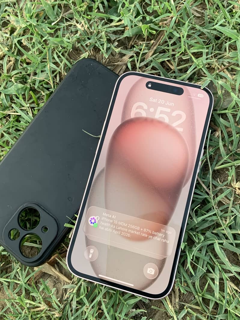 Apple iPhone 15 2