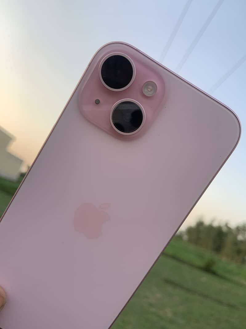 Apple iPhone 15 8