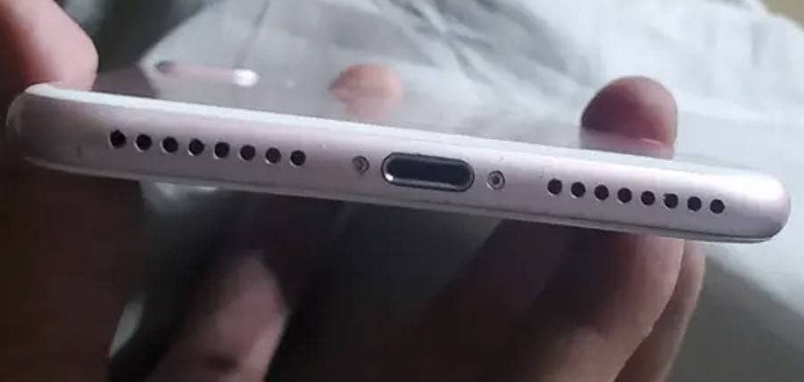 Apple iPhone 7 PlusPTA 1