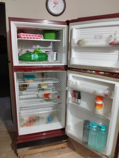PEL REFRIGERATOR MEDIUM SIZE
