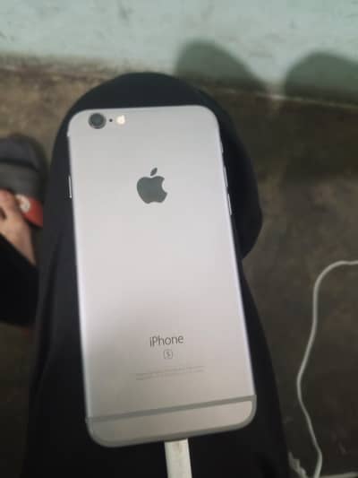 Apple iPhone 6S