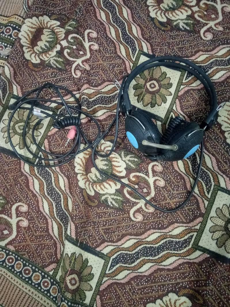 headphone 1
