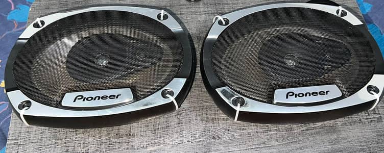 PIONEER CAR 3-WAY SPEAKER (egg shaped)