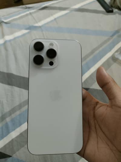 Apple iPhone 16 Pro Max