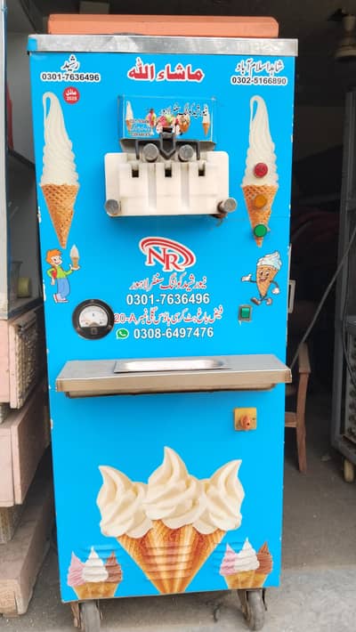 Commercial Soft Ice Cream Machine 2 Nozzle - Compressor New-9/10