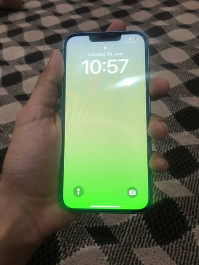 Apple iPhone 13