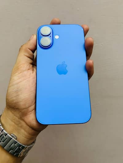 Apple iPhone 16