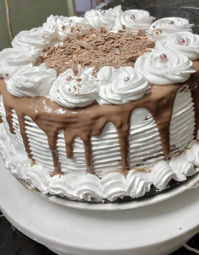 Homemade Pure Quality Customized Cakes Available