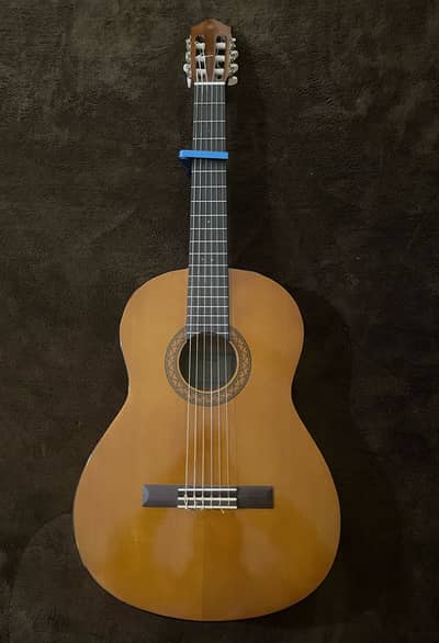 Yamaha C40 Nylon Guitar