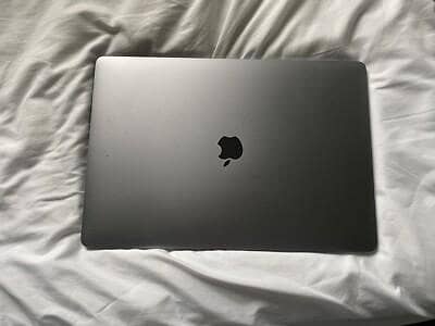 MacBook Pro 2019 15" inch