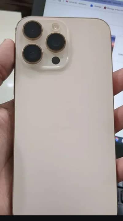 Apple iPhone 16 Pro Max