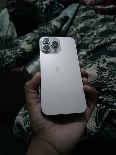 Apple iPhone 16 Pro Max