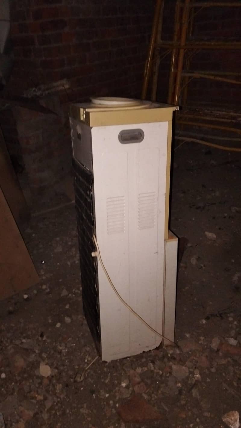 dispenser 1