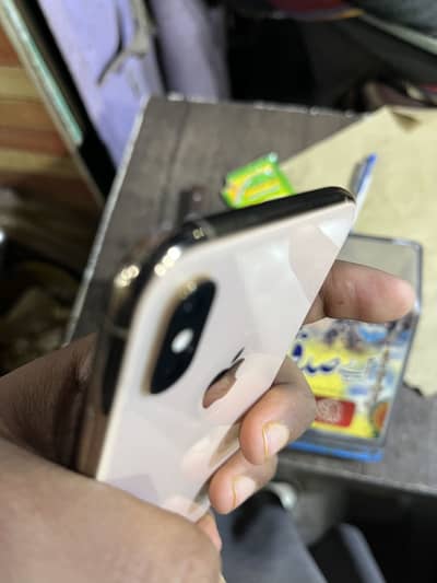 iPhone XS