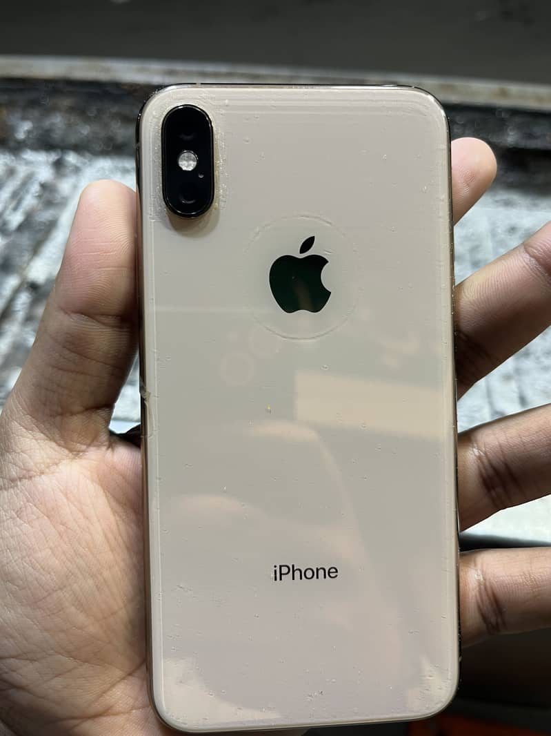 iPhone XS 3