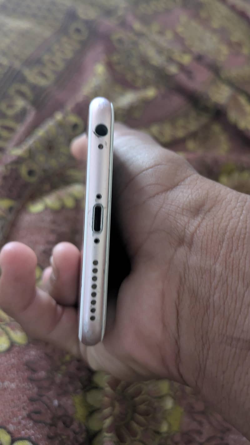 Apple iPhone 6 Plus 1