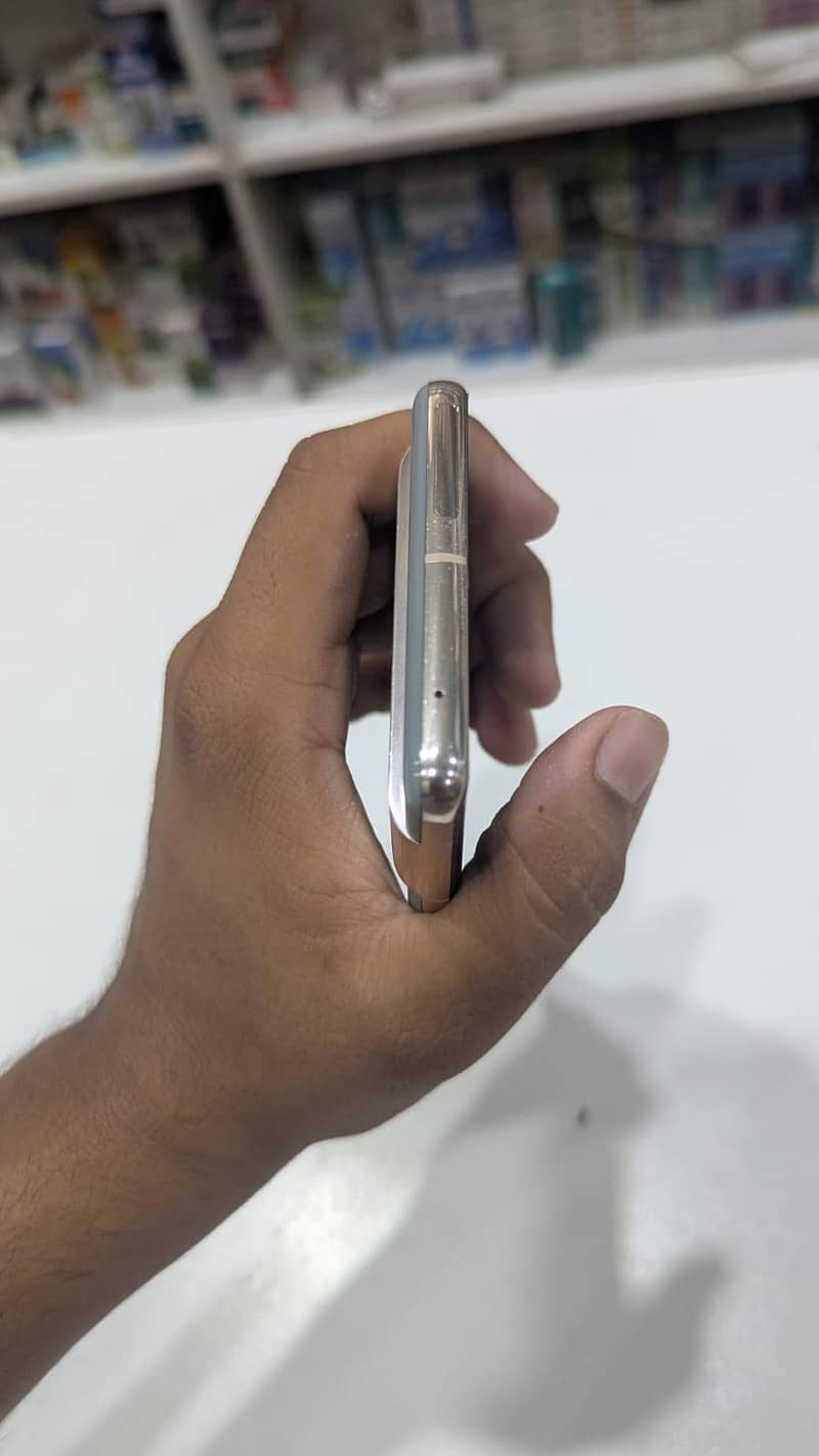 Google Pixel 7 Pro 4