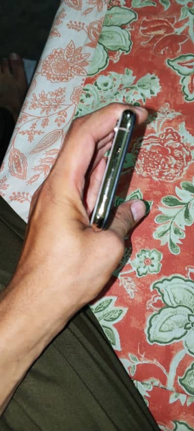 Apple iPhone XS