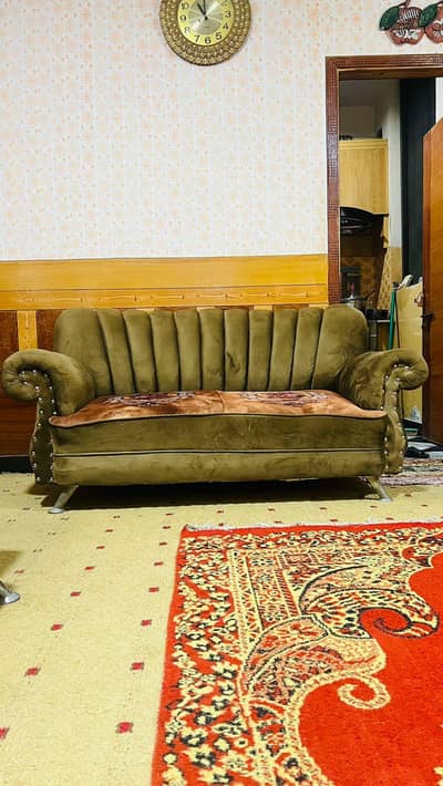 Sofa set 7 seater for sale only 15 day used good in condition 