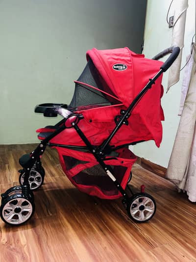 pram branded v good condition 03342570647