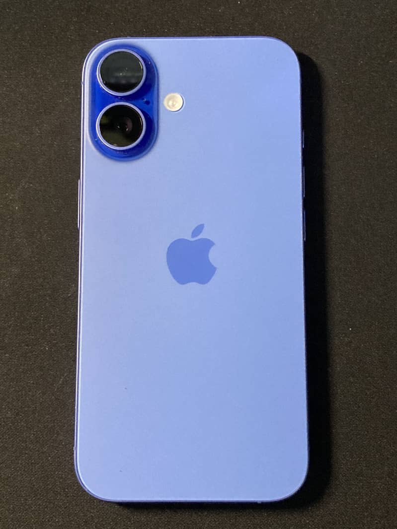 Apple iPhone 16 2