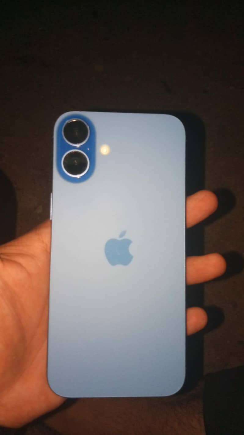 Apple iPhone 16 Plus 1
