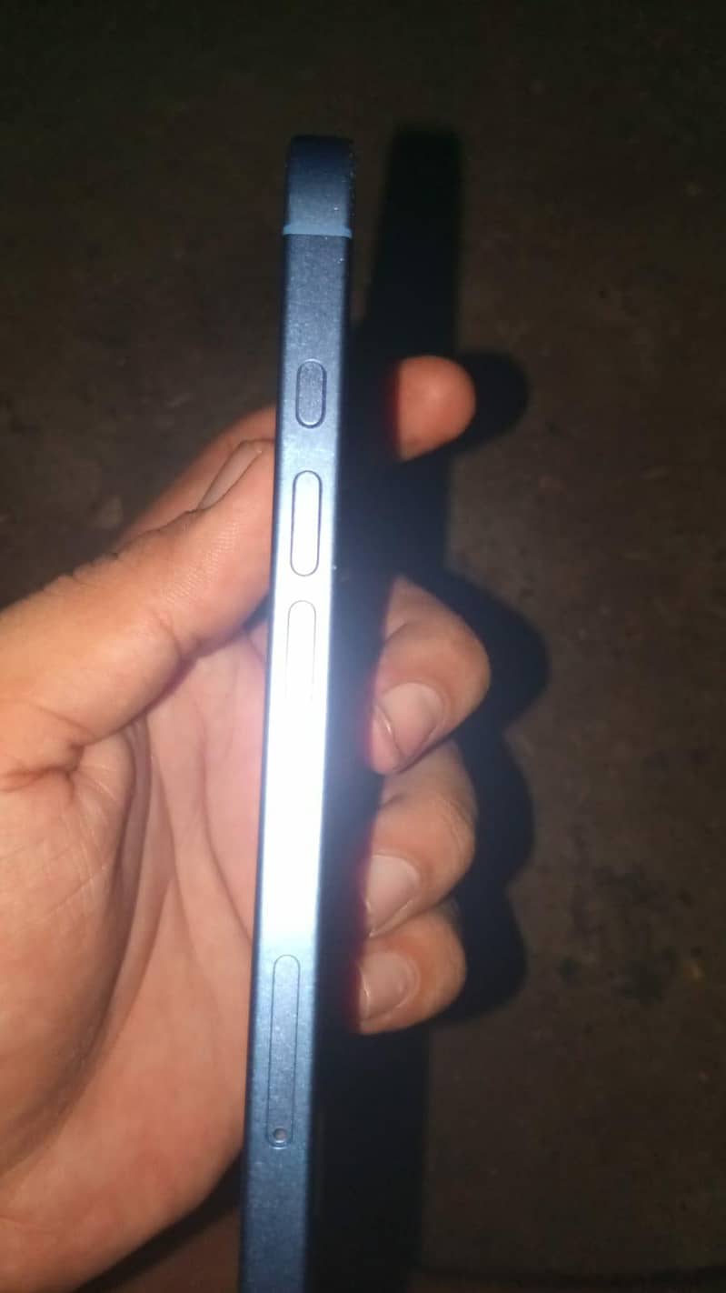 Apple iPhone 16 Plus 3
