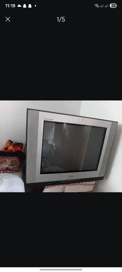 Lg ka bara t. v hy