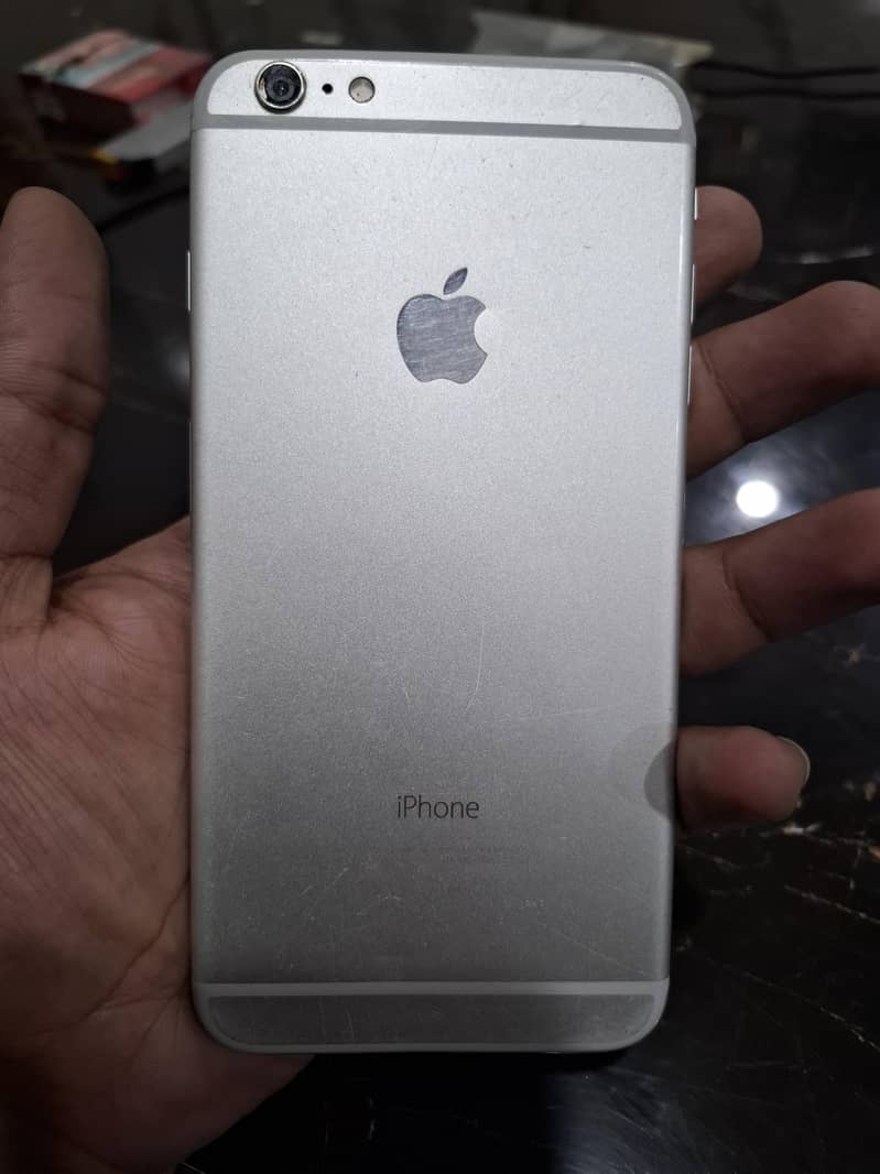 Apple iPhone 7 Plus 1