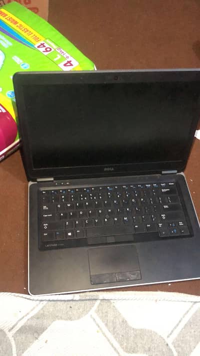 Dell LATITUDE E7440