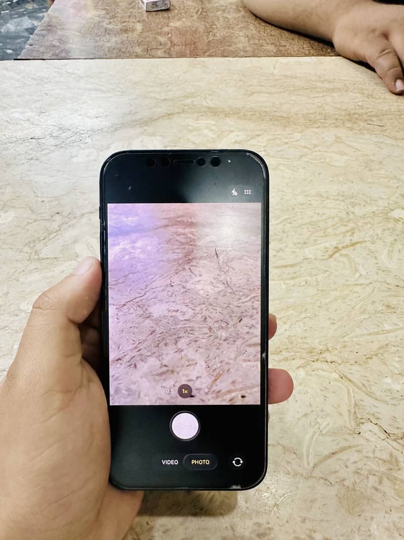 Apple iPhone 12 2