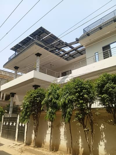 10 marla ground prtion for rent sepreate gate ka sath
