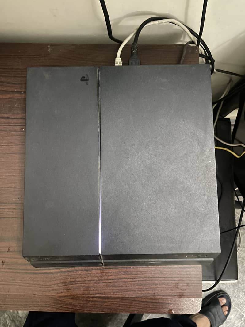 PS4 1TB 5