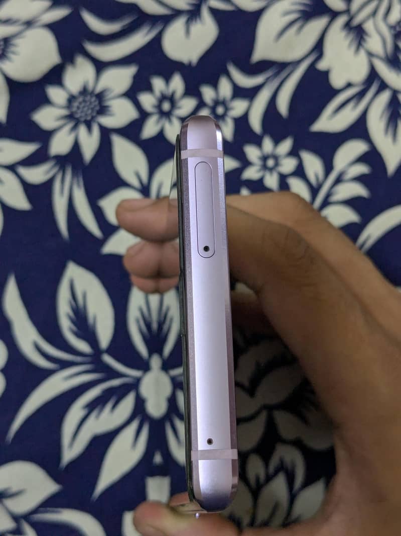 Samsung Mobile Note 9 5