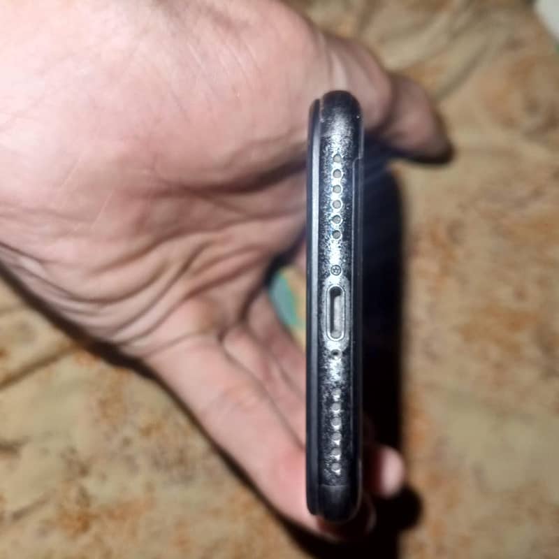 Apple iPhone X 2