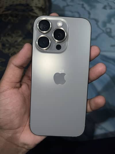 Apple iPhone 16 Pro