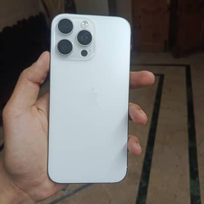 Apple iPhone 16 Pro Max