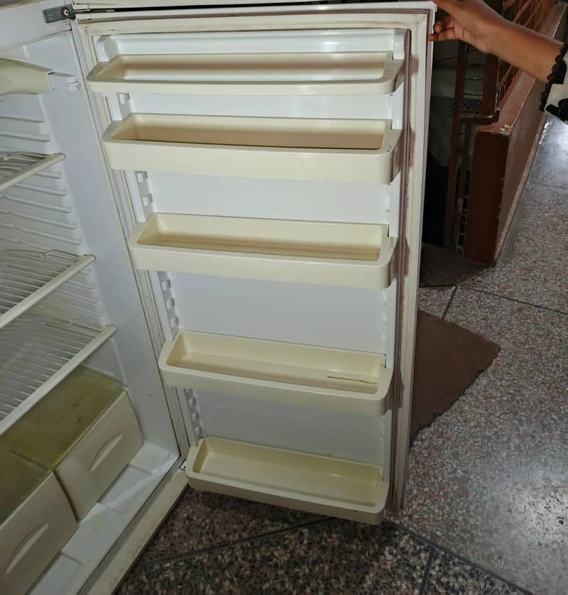 Refrigerator 4