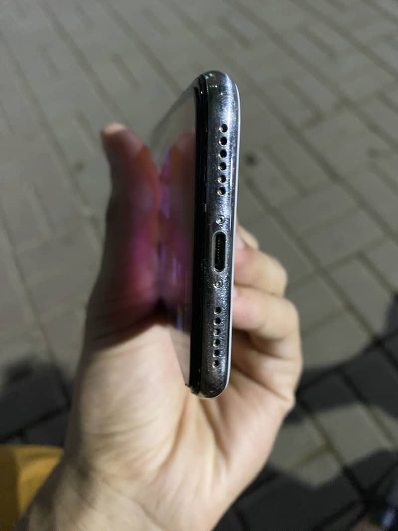 Apple iPhone X 1