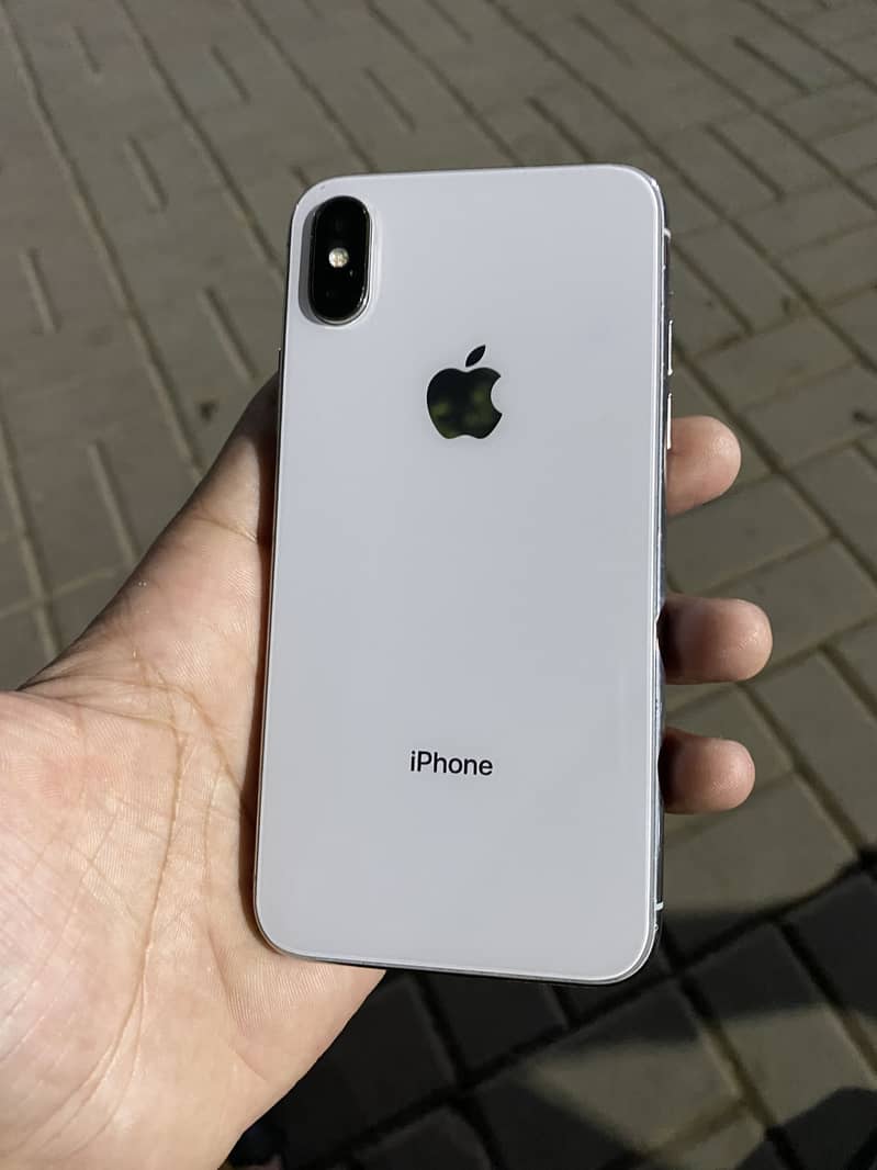 Apple iPhone X 5