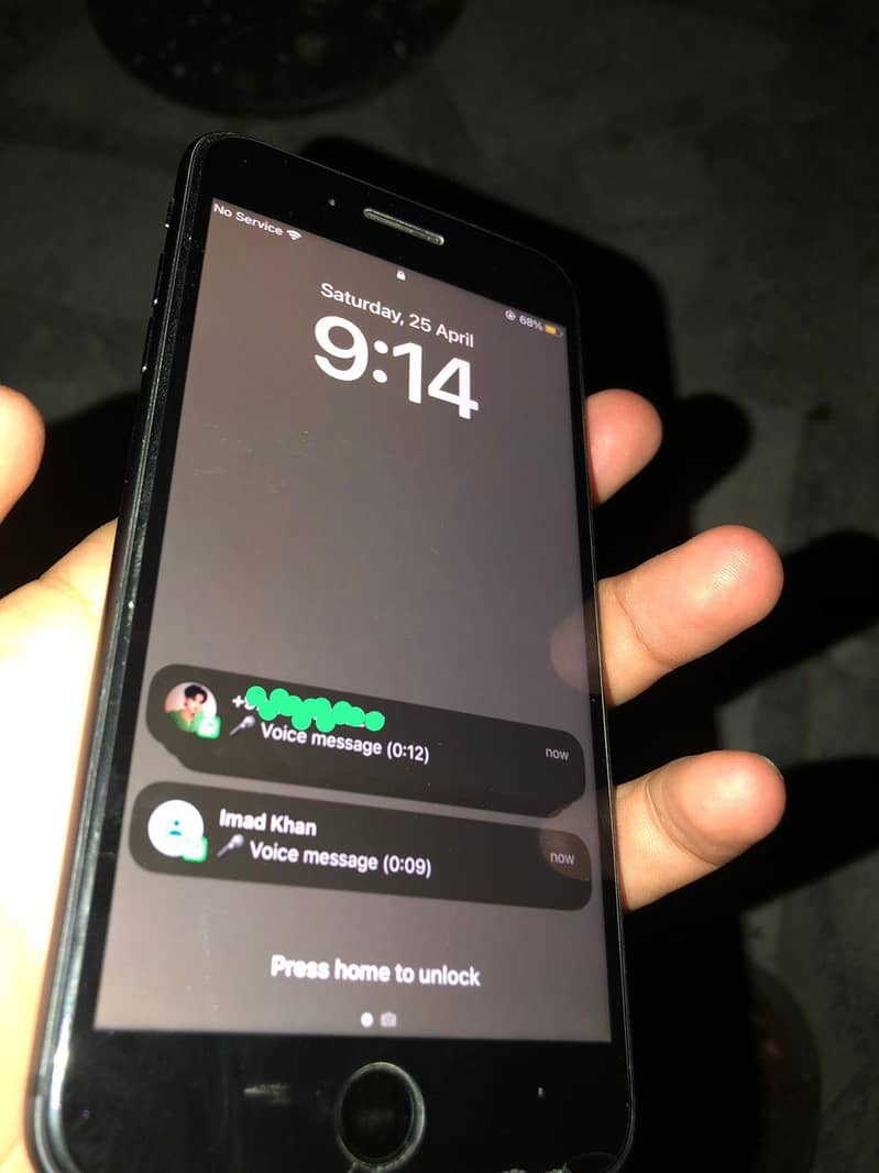 Apple iPhone 8 Plus 1
