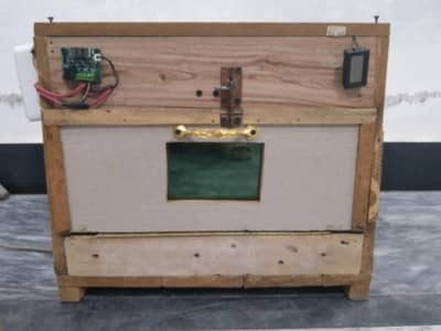 50 Eggs  Incubator For Sale.