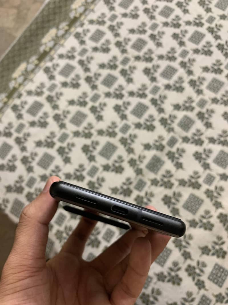 Google Pixel 6 5