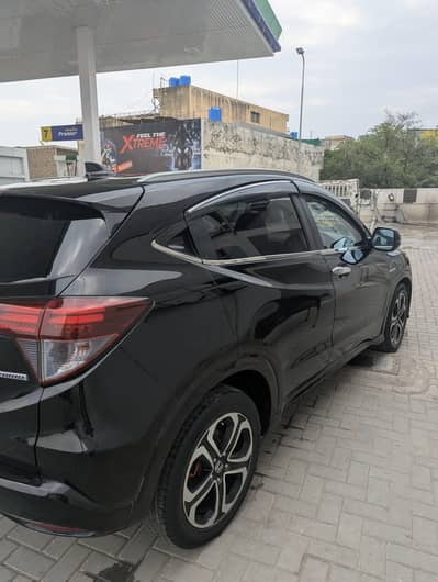 Honda Vezel 2015