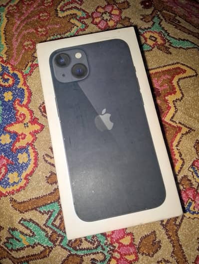 Apple iPhone 13
