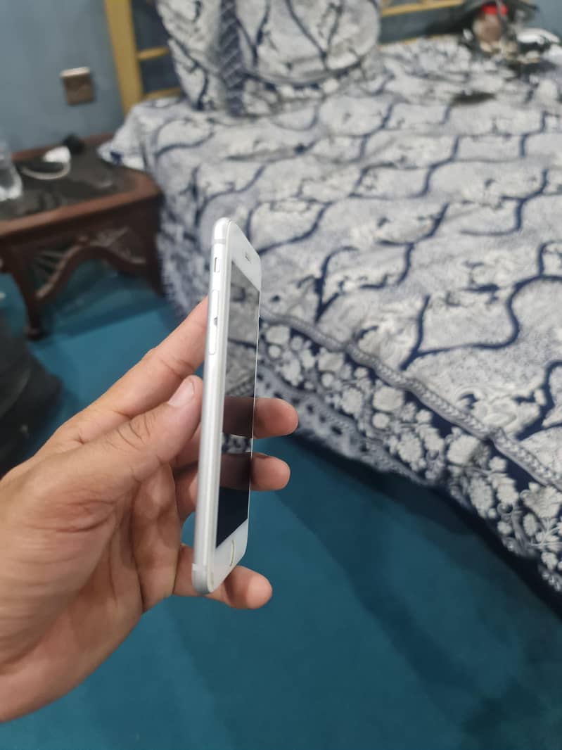 Apple iPhone 6 5