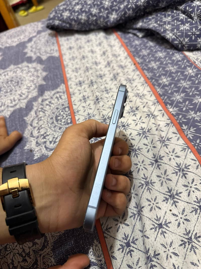 Apple iPhone 14 plus 4